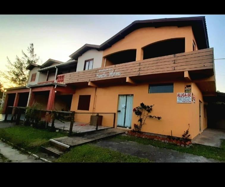 Апартаменти Residencial Familia Milani 100 Metros Do Mar Торрес Екстер'єр фото